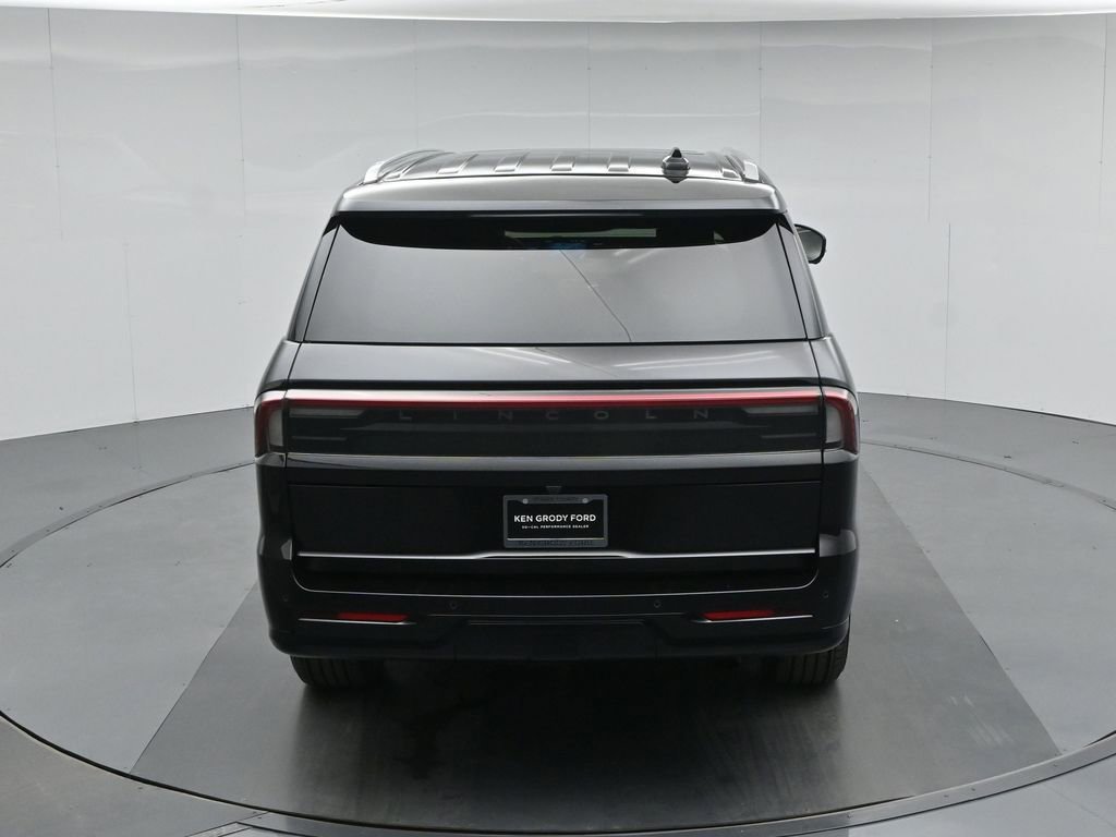 Used 2025 Lincoln Navigator Black Label image 43