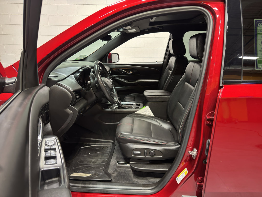 Used 2022 Chevrolet Traverse RS w/ LPO, Floor Liner Package image 16