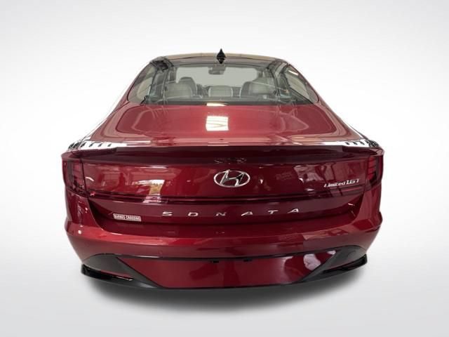 Used 2023 Hyundai Sonata Limited FWD image 4