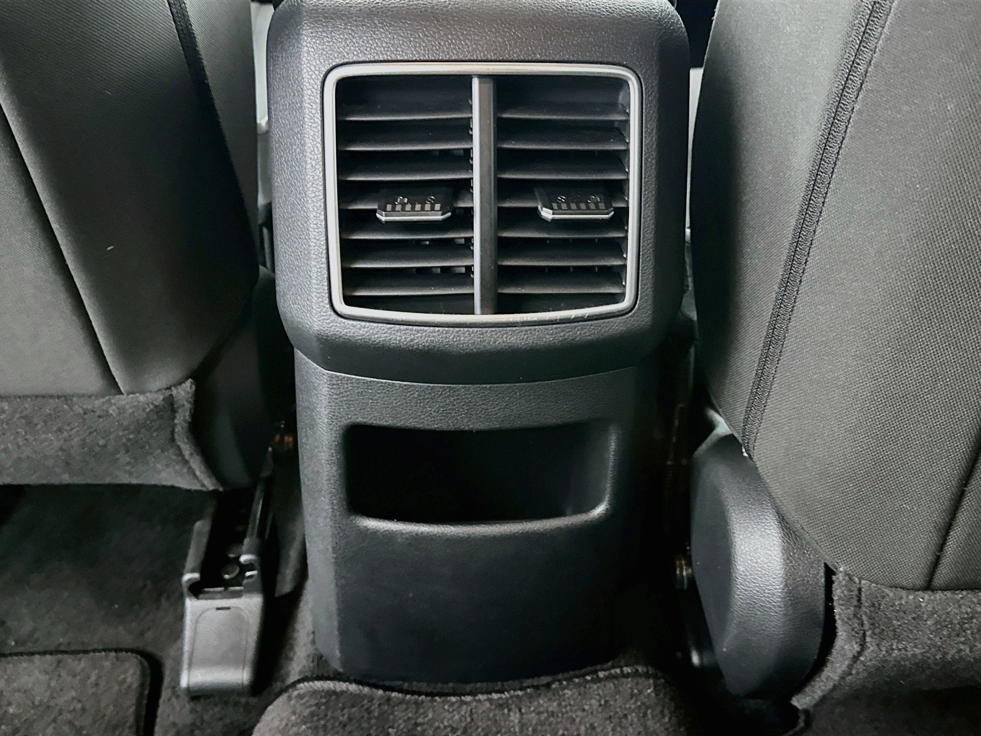 Used 2024 Kia Sportage LX FWD image 26