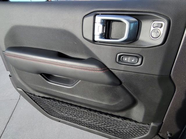 Used 2025 Jeep Gladiator Rubicon AWD/4WD image 7
