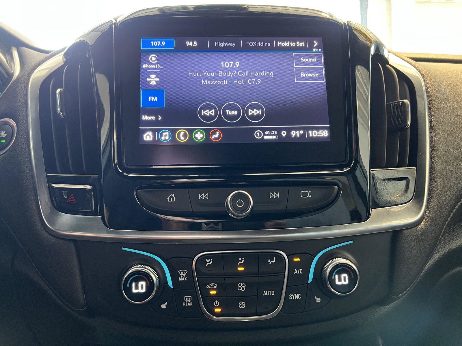 Used 2023 Chevrolet Traverse LT AWD/4WD image 43