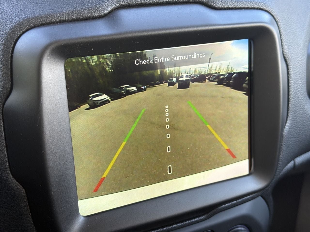 Used 2023 Jeep Renegade Latitude AWD/4WD image 17