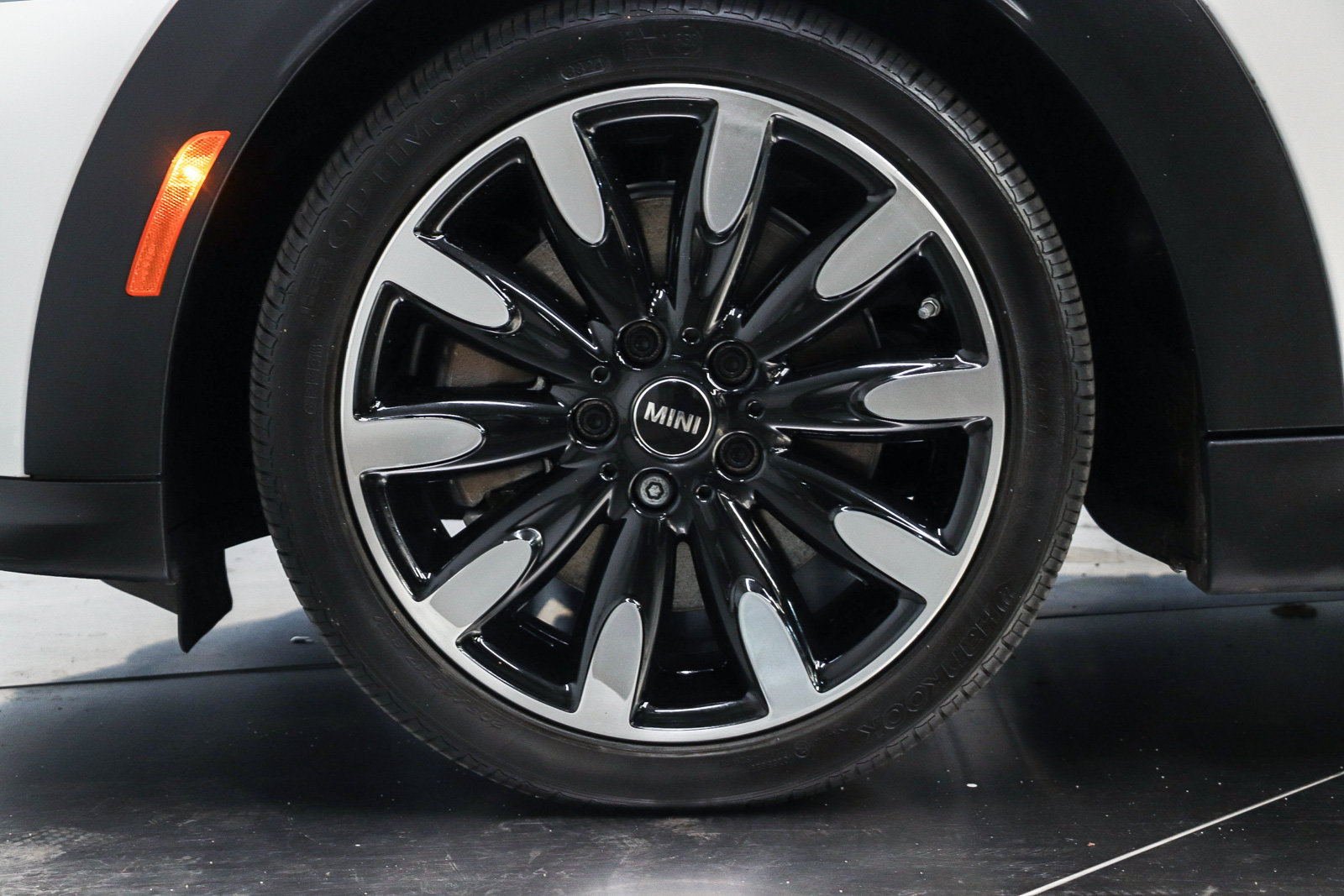 Certified 2024 MINI Cooper S FWD image 9