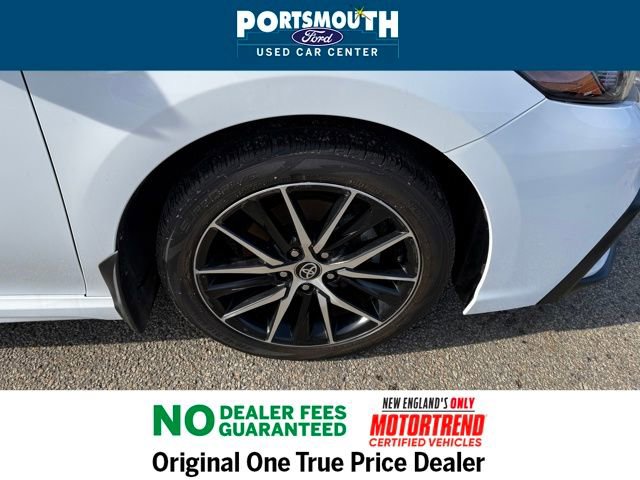 Used 2024 Toyota Camry SE w/ Cold Weather Package image 25