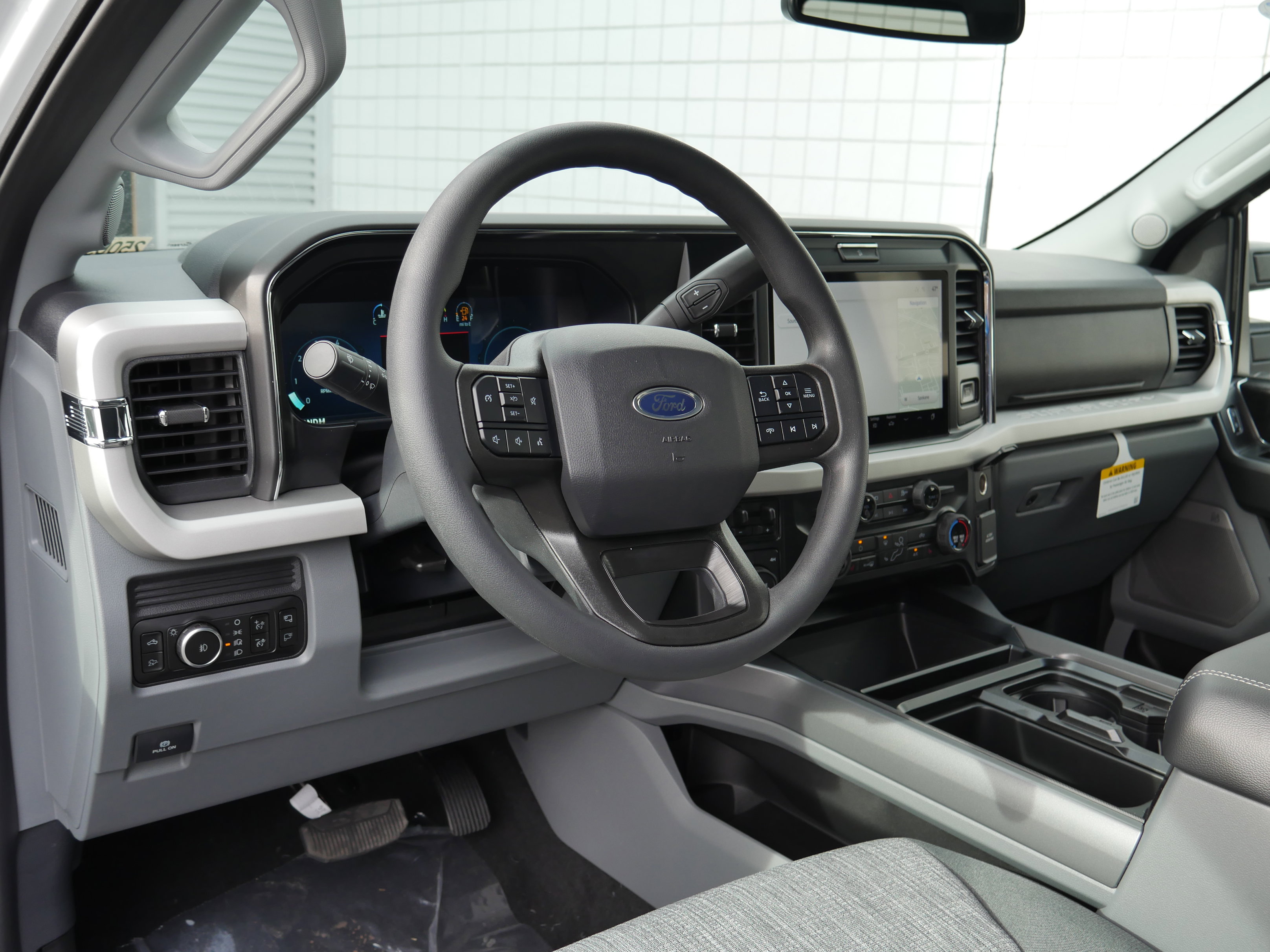 New 2026 Ford F350 XLT w/ XLT Premium Package AWD/4WD image 4