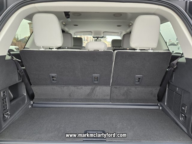 New 2026 Ford Expedition Active RWD image 11