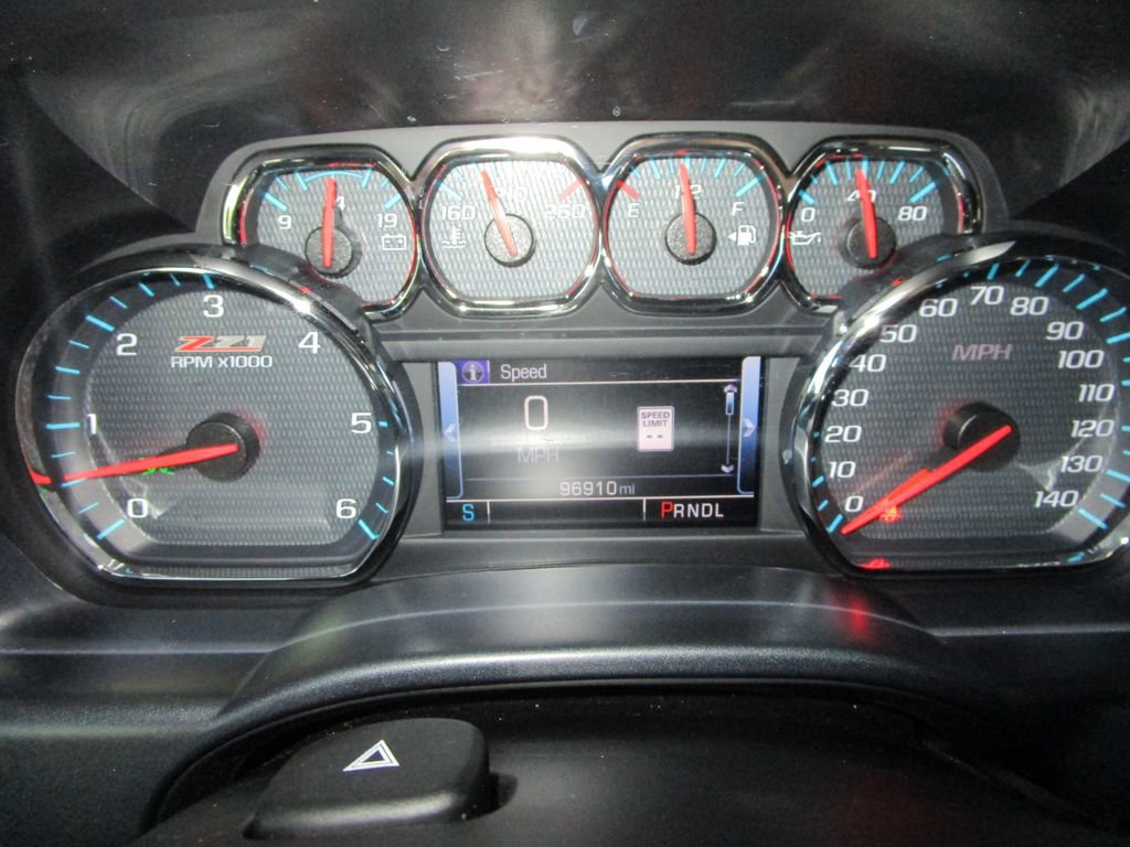 Used 2018 Chevrolet Silverado 1500 LTZ Z71 w/ Midnight Edition image 31