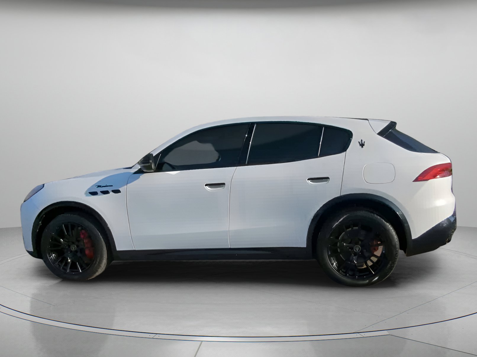 Used 2025 Maserati Grecale Modena AWD/4WD image 17