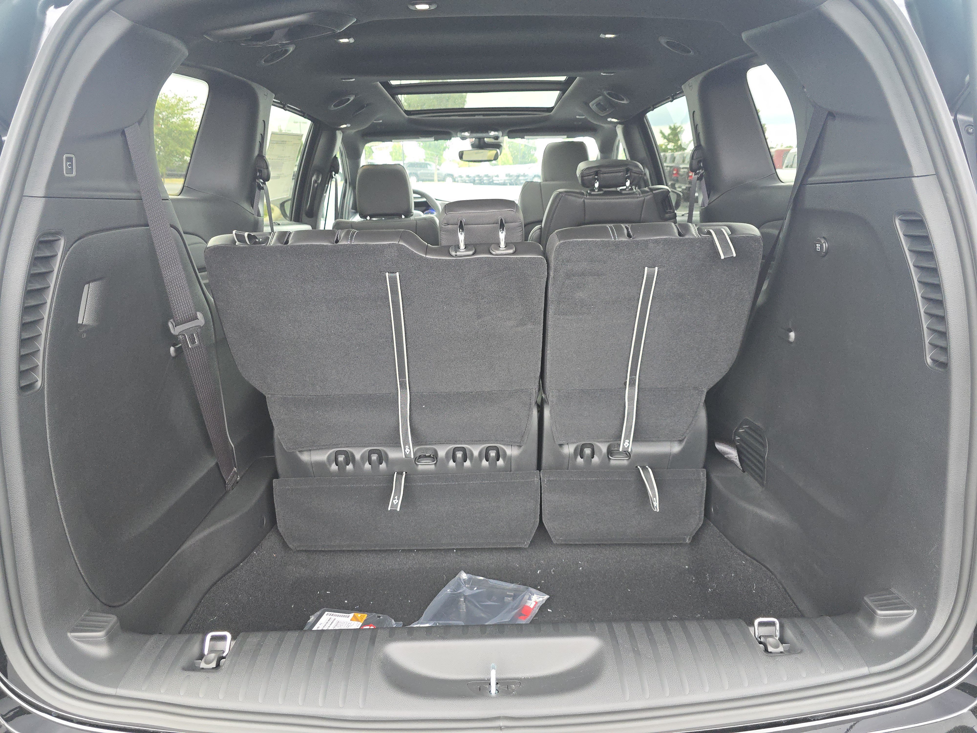 New 2026 Chrysler Pacifica Select FWD image 19