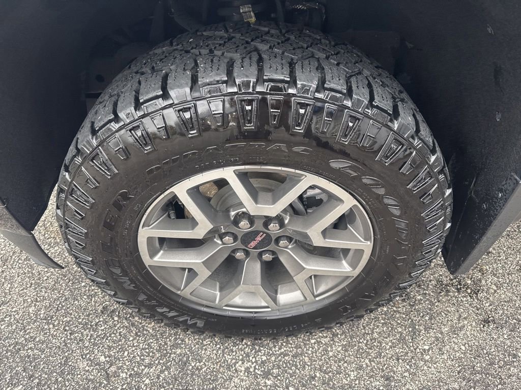 Used 2022 GMC Canyon AT4 w/ Driver Alert Package image 12