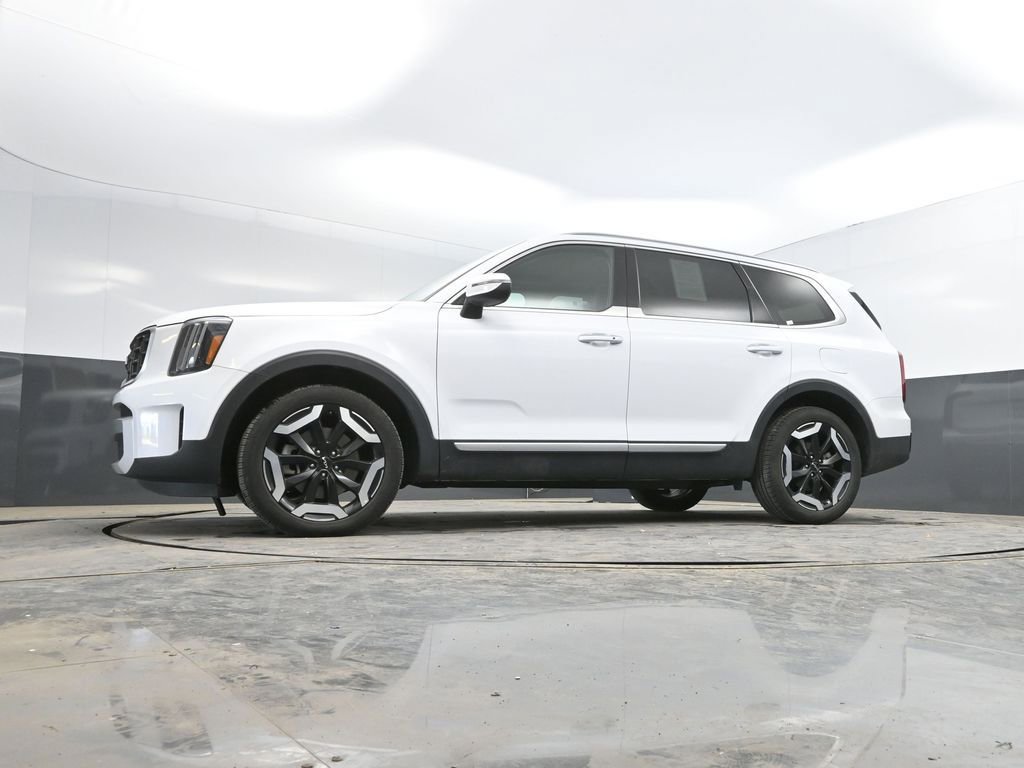 Used 2025 Kia Telluride S AWD/4WD image 33