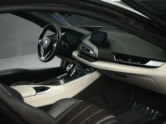 Used 2016 BMW i8 image 51