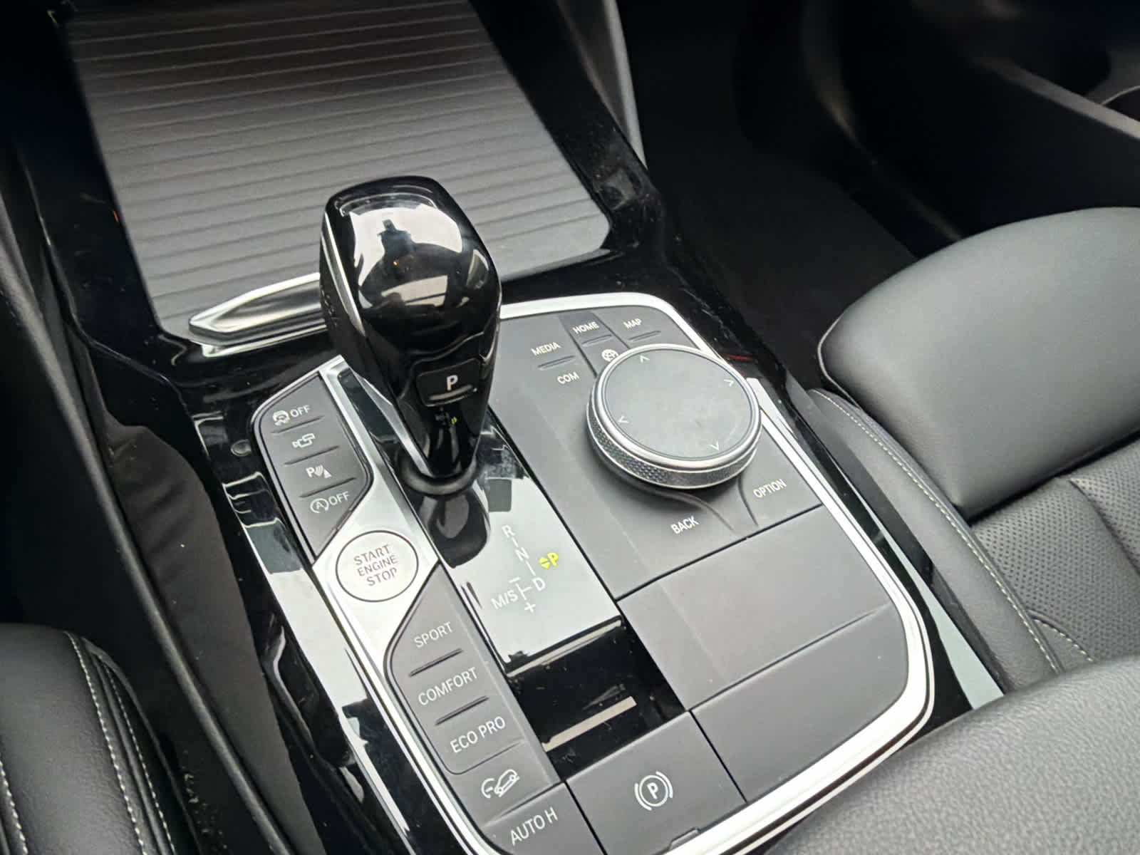 Certified 2023 BMW X4 xDrive30i w/ M Sport Package image 24