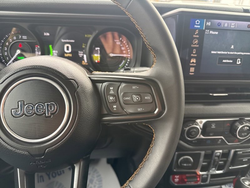 Used 2024 Jeep Wrangler Unlimited image 27
