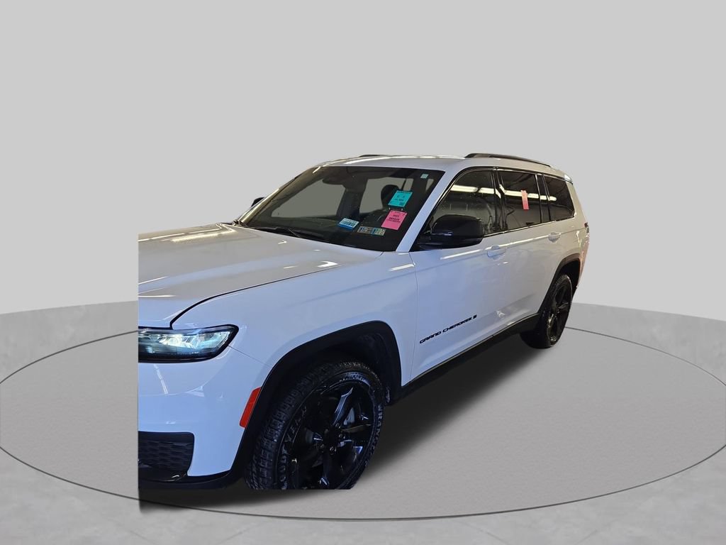 Used 2023 Jeep Grand Cherokee L Laredo AWD/4WD image 38