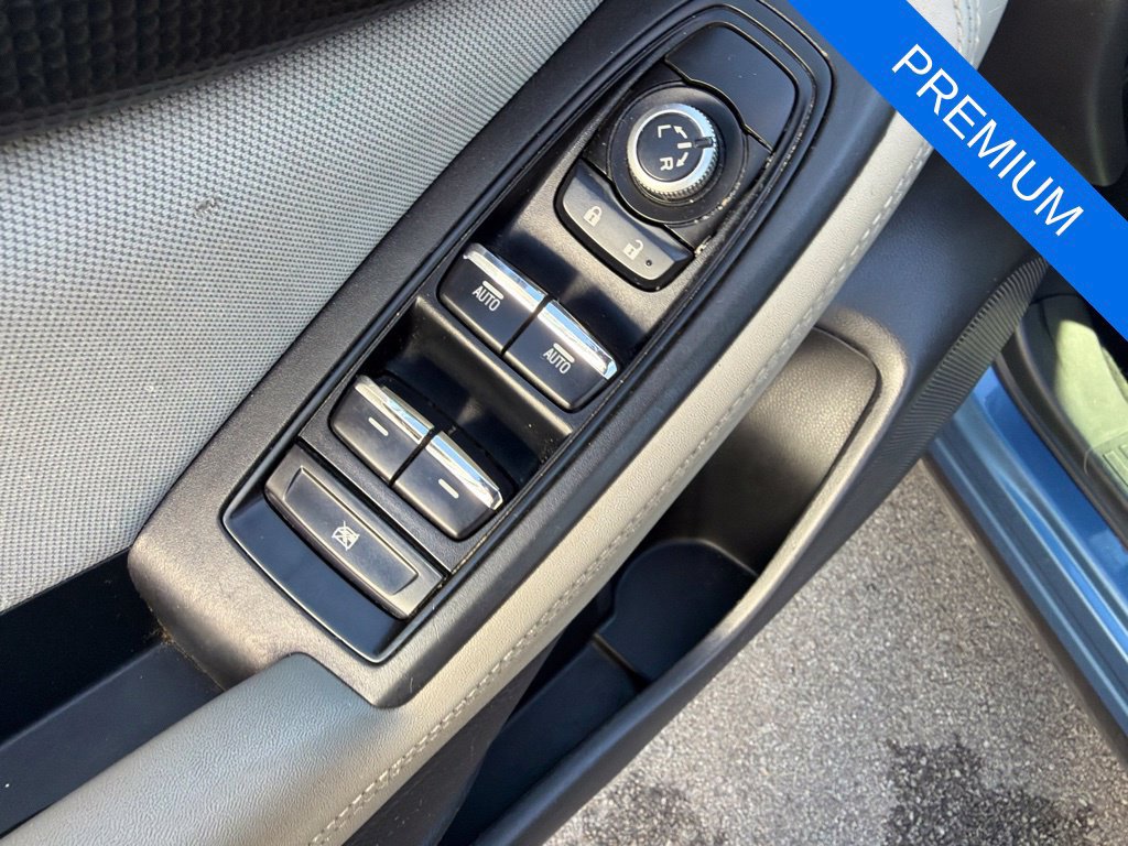 Used 2020 Subaru Forester Premium AWD/4WD image 10