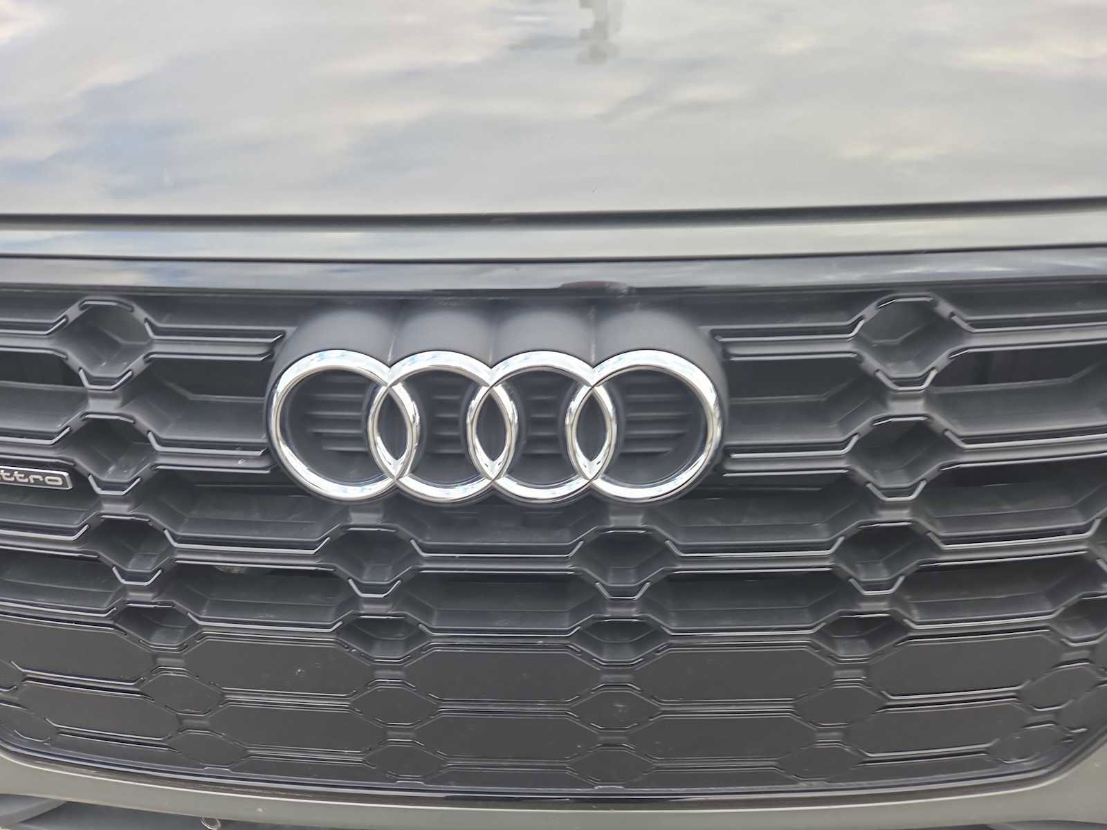 Used 2025 Audi Q5 2.0T Premium image 12