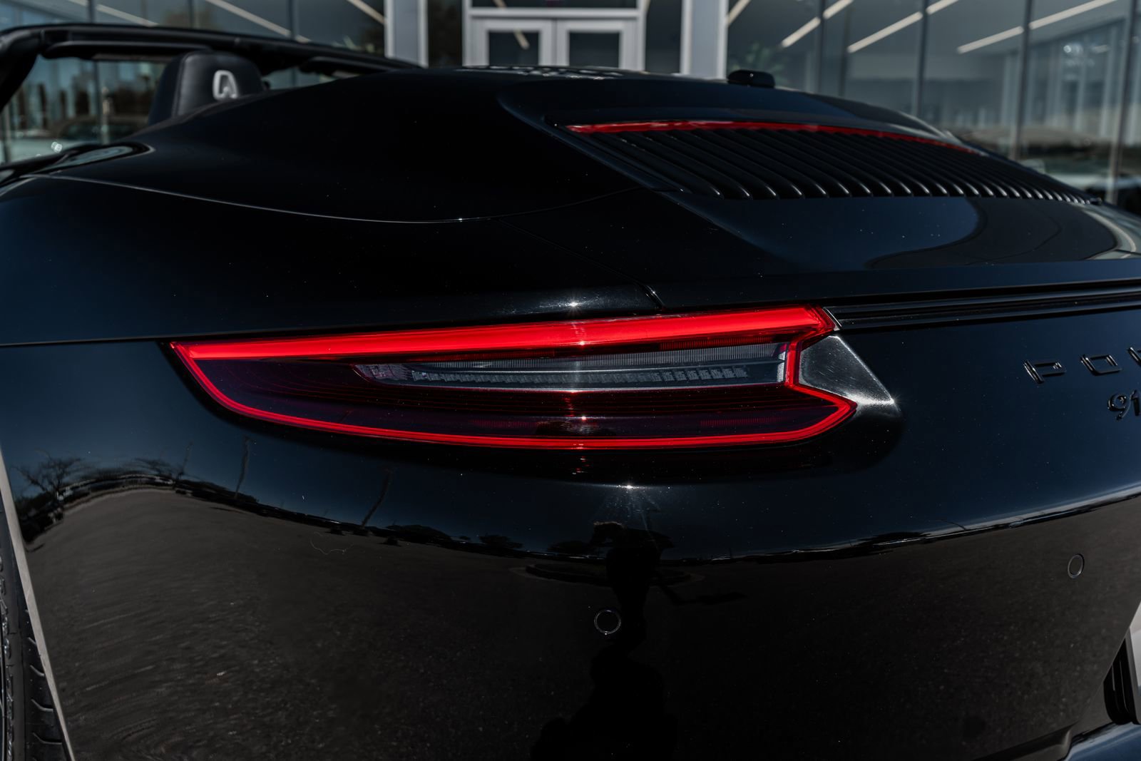 Used 2017 Porsche 911 Carrera GTS RWD image 12