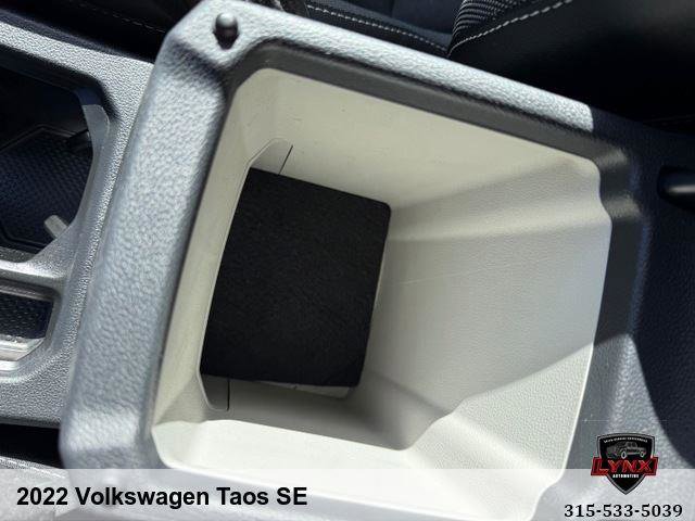 Used 2022 Volkswagen Taos SE w/ Panoramic Sunroof Package image 25