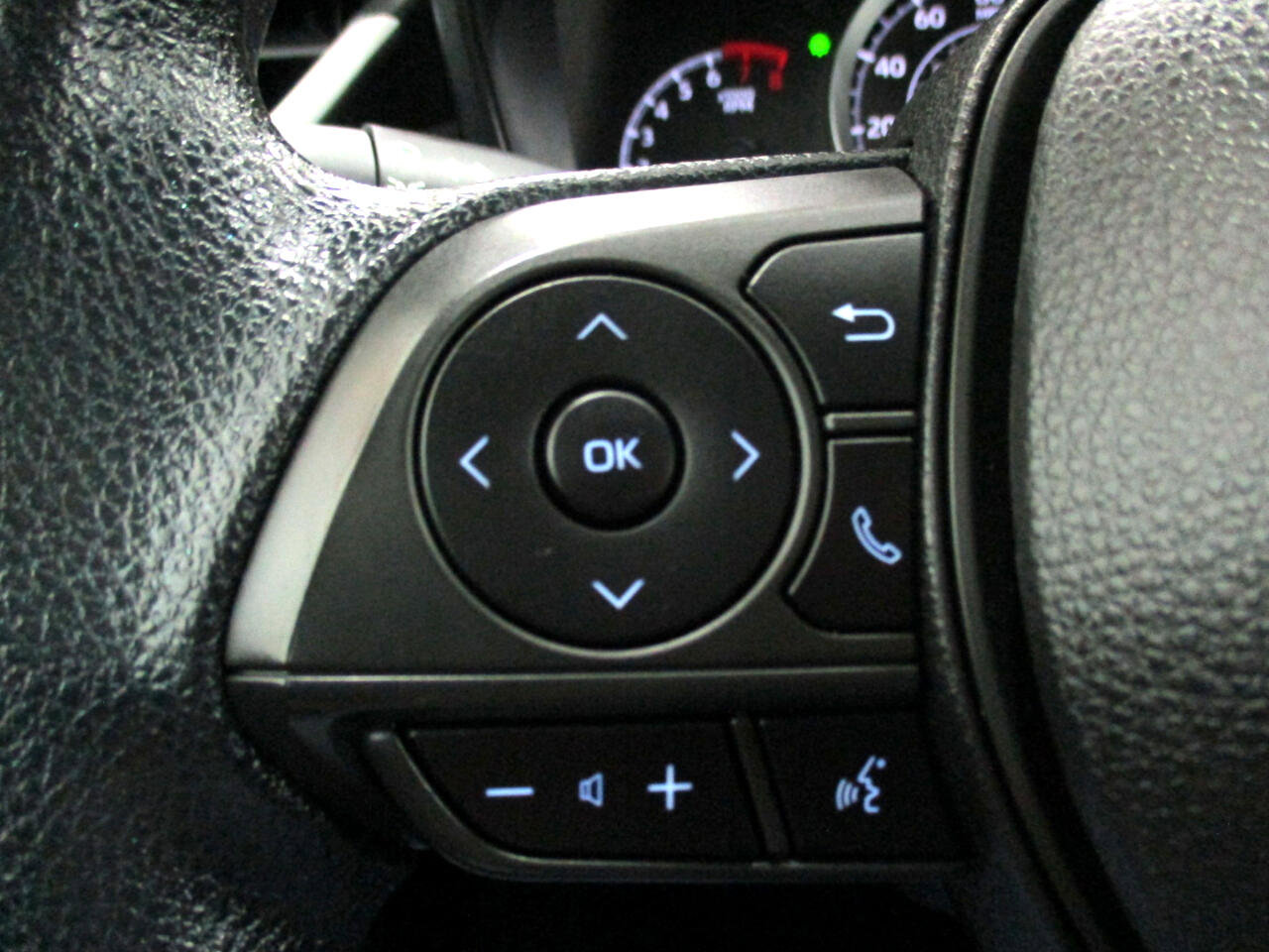 Used 2021 Toyota Corolla LE image 20