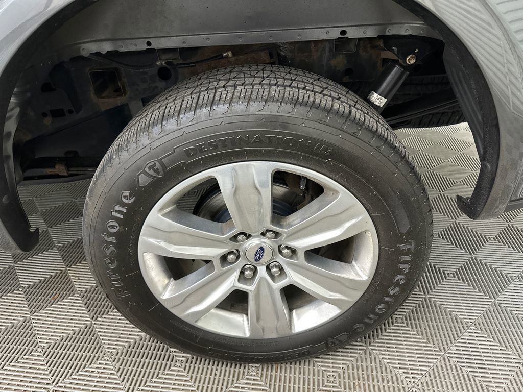 Used 2018 Ford F150 Platinum w/ Equipment Group 701A Luxury AWD/4WD image 21