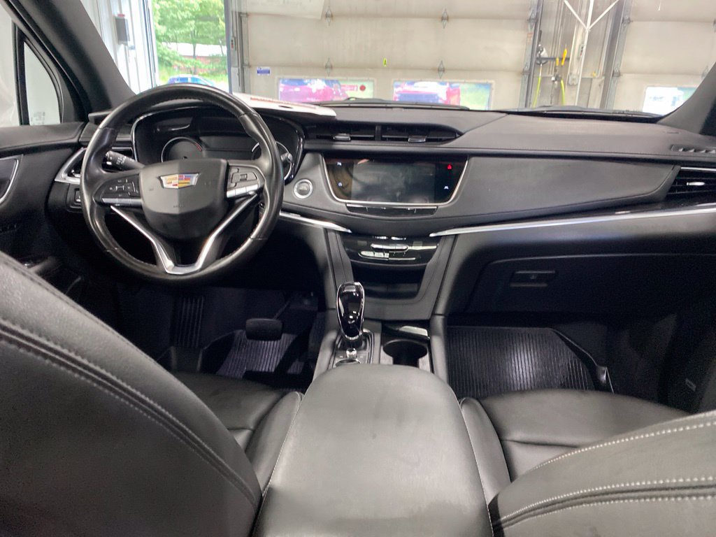 Certified 2024 Cadillac XT6 Luxury w/ LPO, Floor Liner Package AWD/4WD image 21