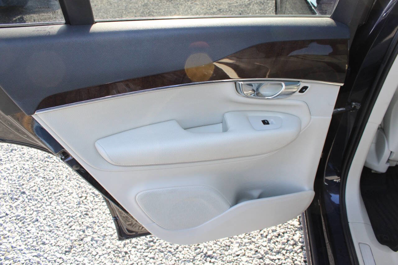 Used 2016 Volvo XC90 T6 Momentum w/ Momentum Plus Package image 24