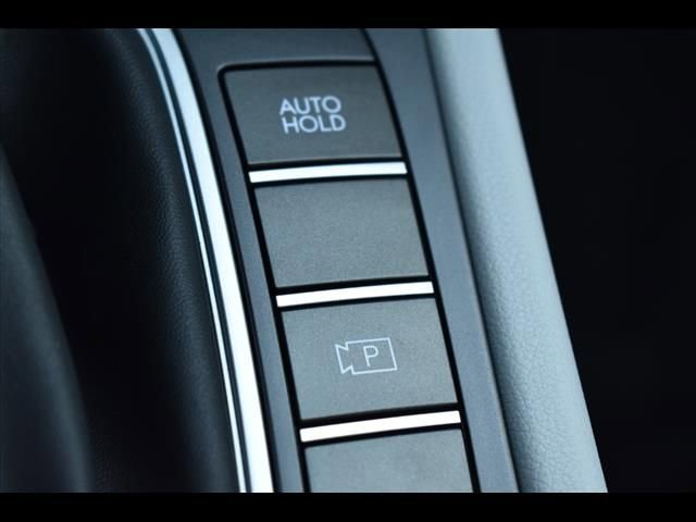 Certified 2025 Hyundai Kona SEL FWD image 12