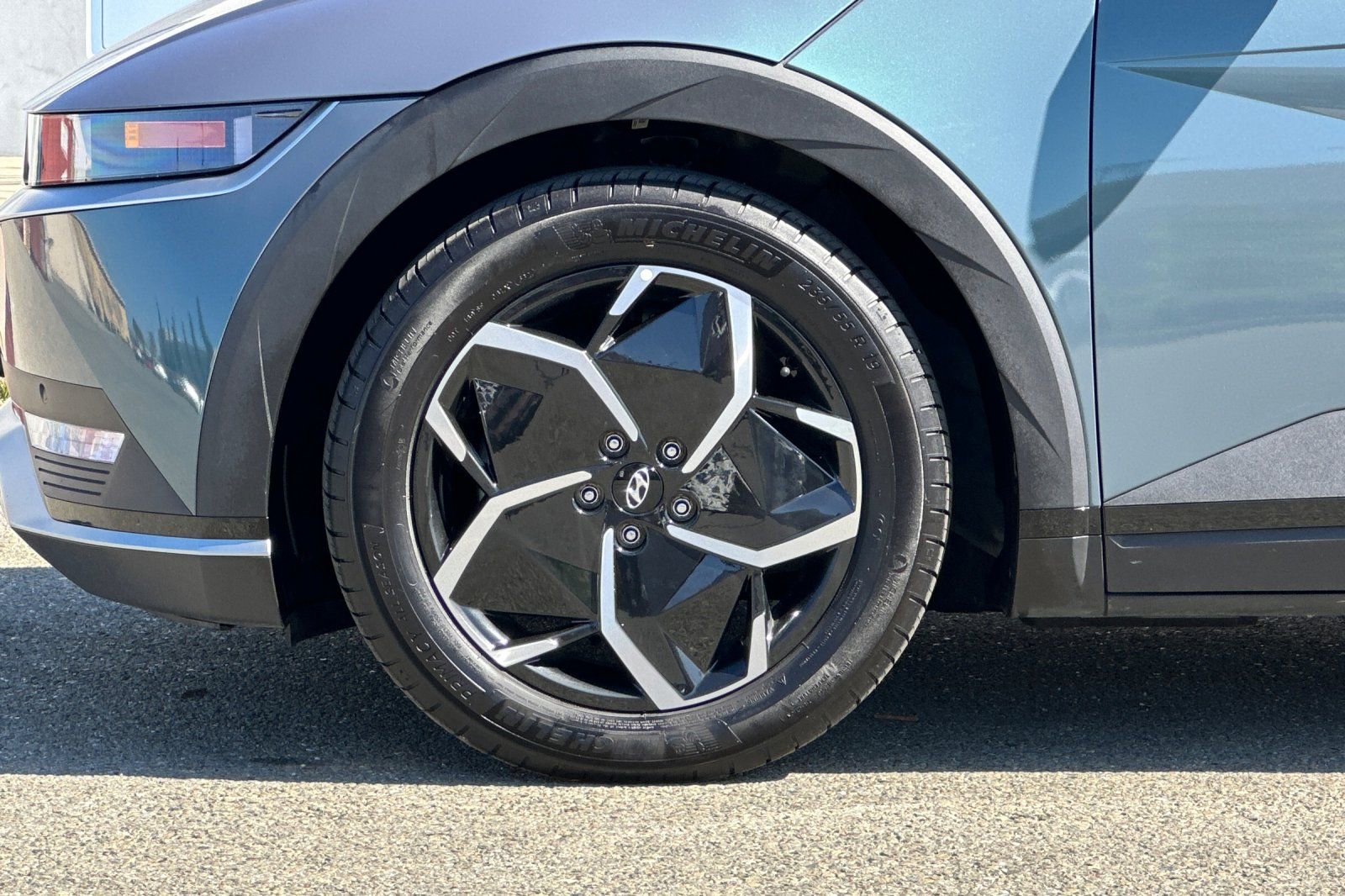 Used 2024 Hyundai Ioniq 5 SEL image 33