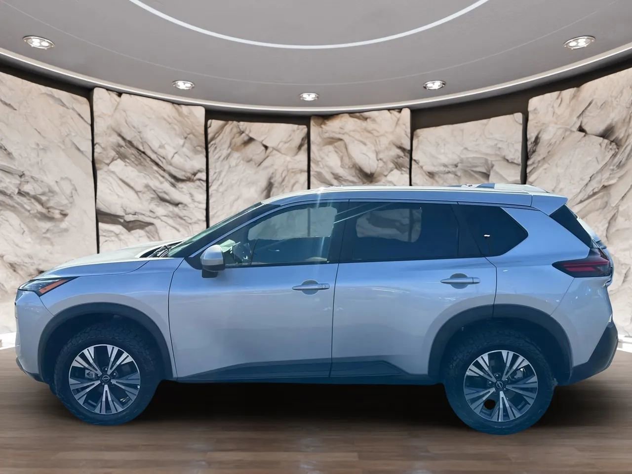 Used 2023 Nissan Rogue SV image 6