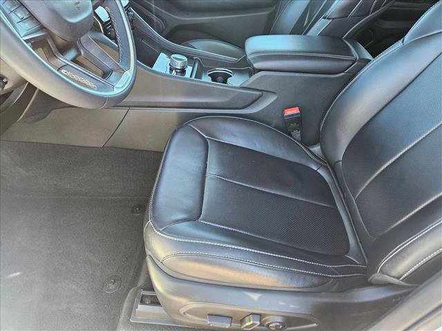 Used 2023 Jeep Grand Cherokee L Limited w/ Luxury Tech Group II AWD/4WD image 18