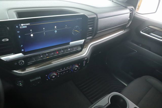Used 2025 Chevrolet Silverado 1500 LT image 27