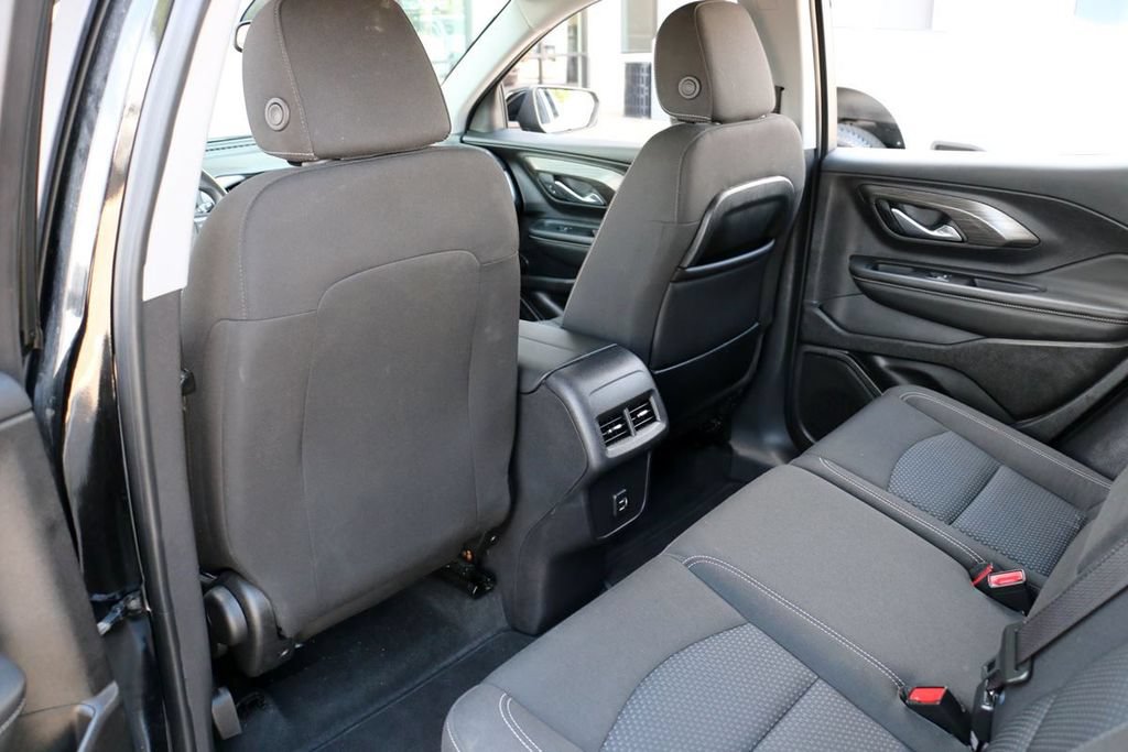 Used 2024 GMC Terrain SLE AWD/4WD image 21