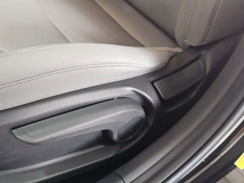 Used 2018 Hyundai Elantra SEL FWD image 45