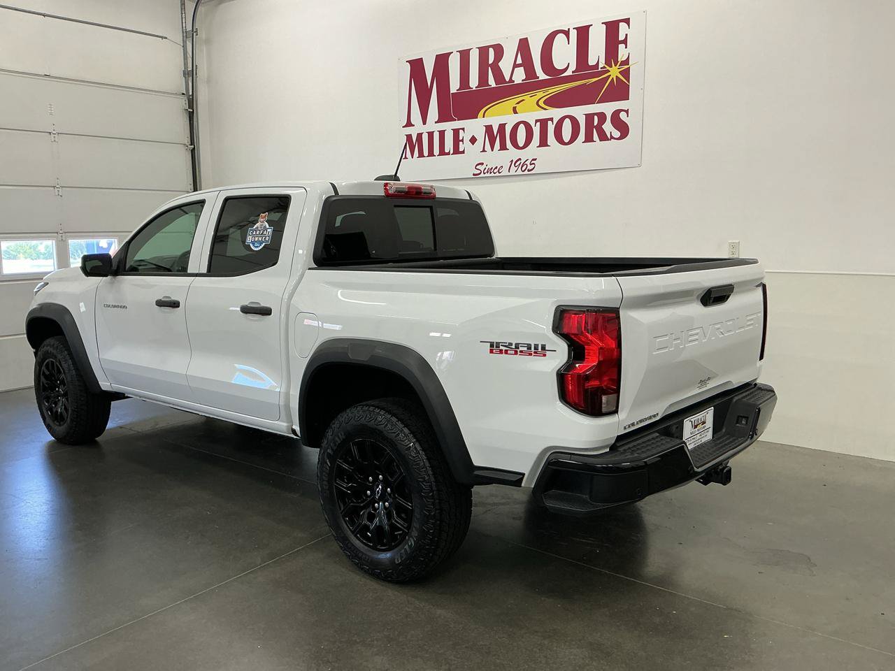 Used 2023 Chevrolet Colorado Trail Boss w/ Technology Package AWD/4WD image 4