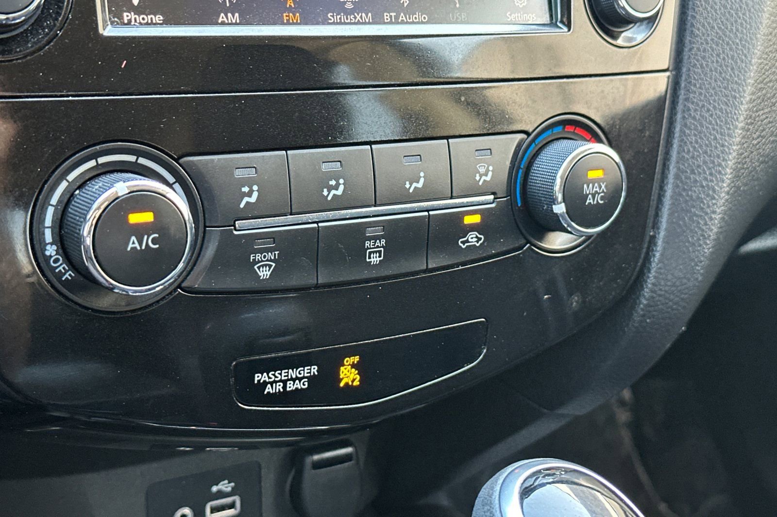 Used 2019 Nissan Rogue Sport S image 19