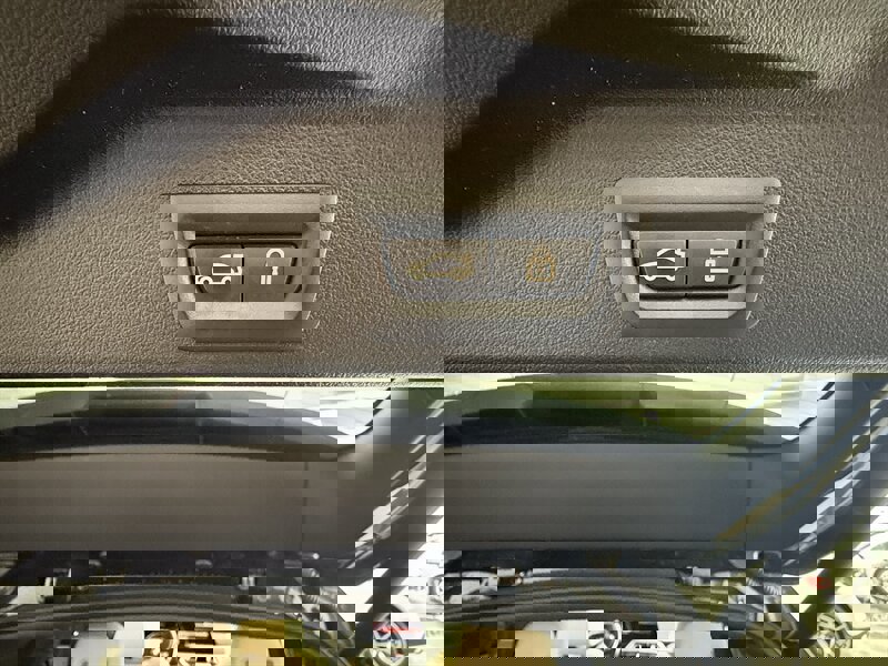 Used 2021 BMW X5 sDrive40i w/ Premium Package image 22