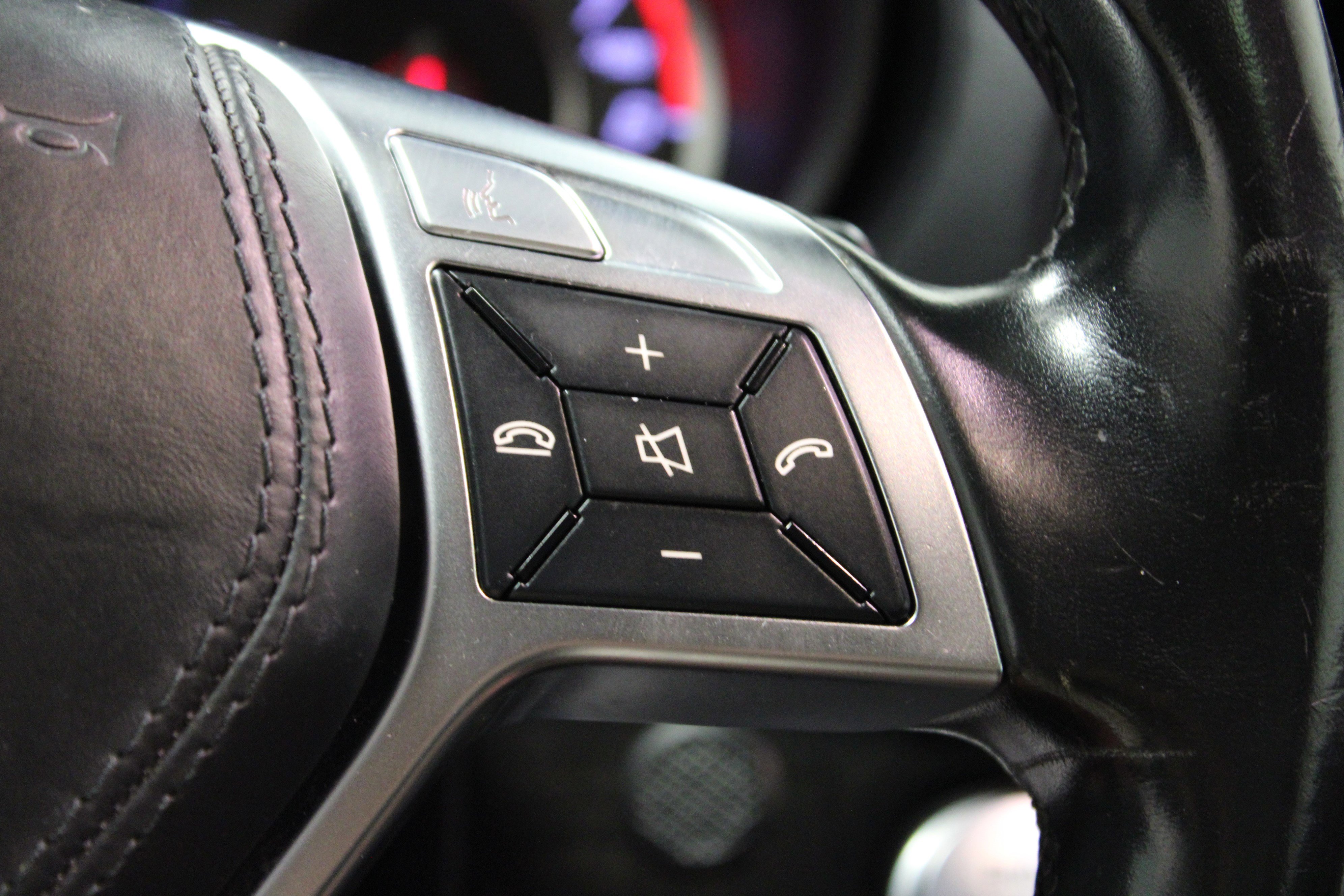 Used 2015 Mercedes-Benz SL 400 image 18