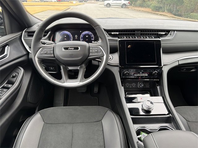 New 2025 Jeep Grand Cherokee L Altitude image 23