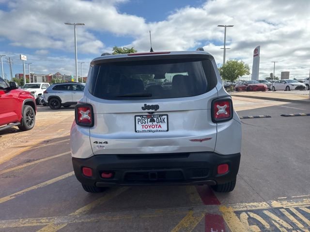 Used 2015 Jeep Renegade Trailhawk w/ Premium Leather Group AWD/4WD image 7