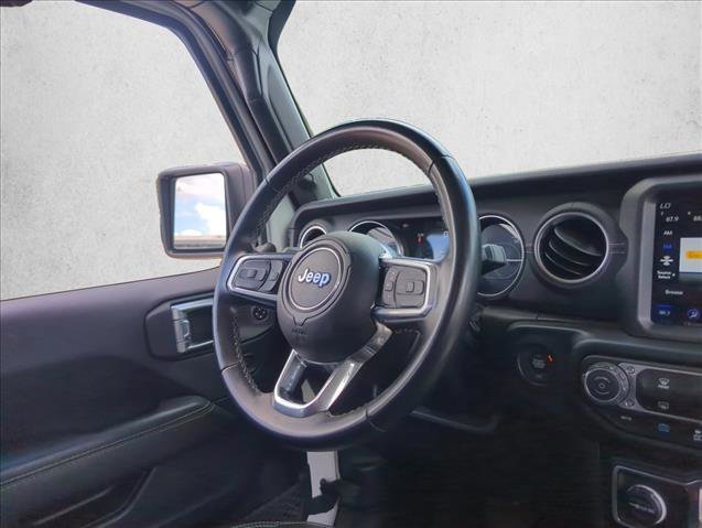 Used 2022 Jeep Wrangler Unlimited Sahara w/ Safety Group image 27