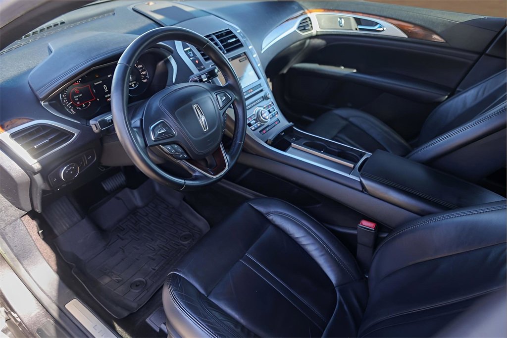 Used 2017 Lincoln MKZ Select w/ Technology Package image 10