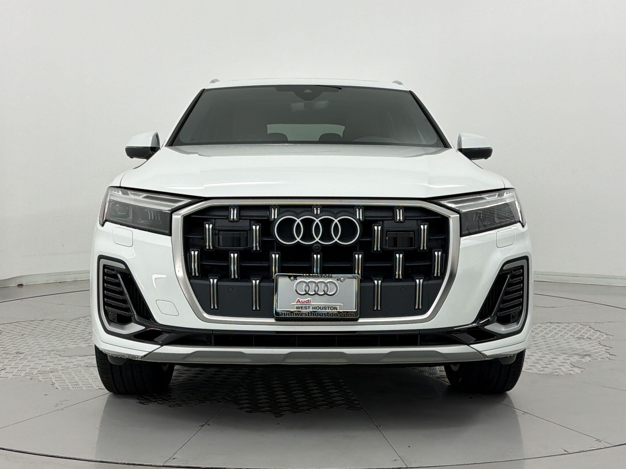 Used 2025 Audi Q7 3.0T Premium Plus AWD/4WD image 6