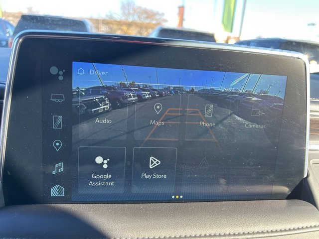 Used 2024 Chevrolet Suburban LT image 22