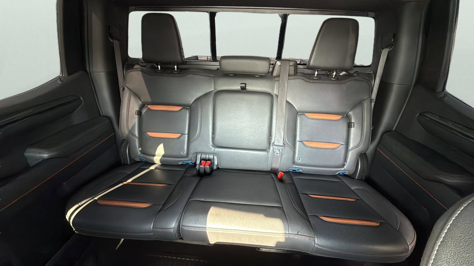 Used 2022 GMC Sierra 1500 AT4 w/ AT4 Preferred Package AWD/4WD image 25