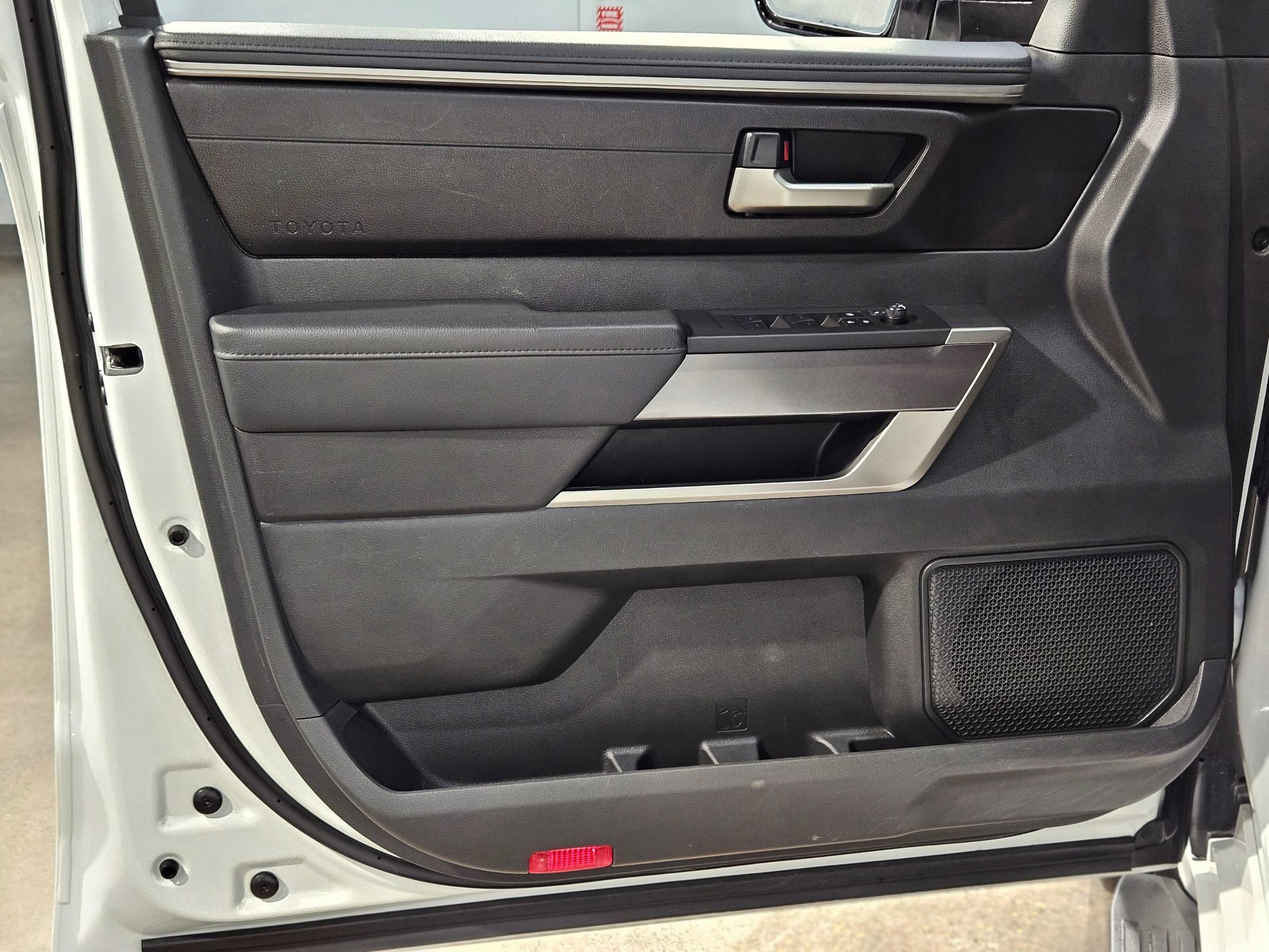 Certified 2025 Toyota Sequoia SR5 image 20