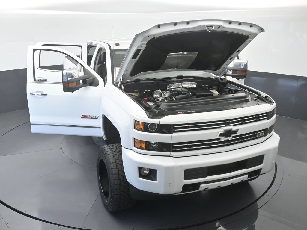 Used 2018 Chevrolet Silverado 2500 LTZ w/ Duramax Plus Package AWD/4WD image 80