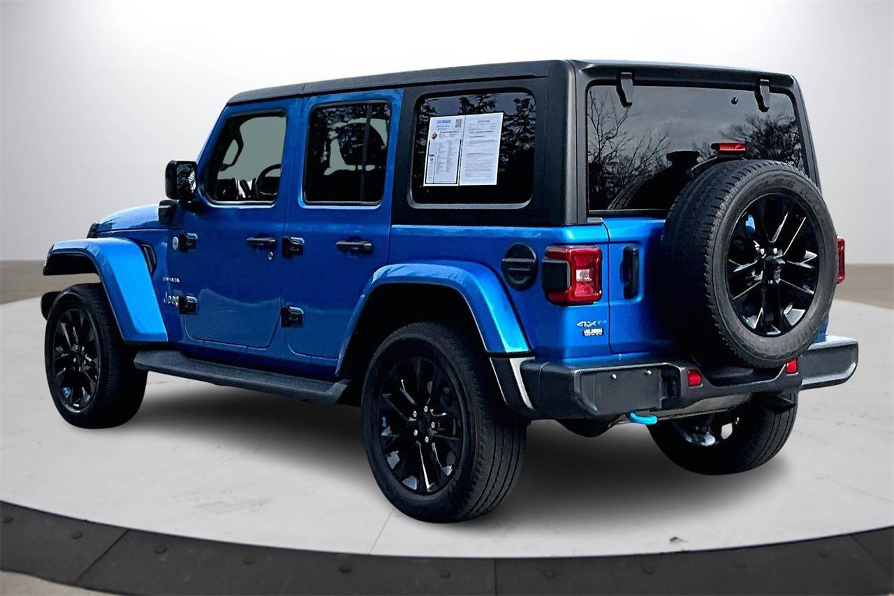 Used 2022 Jeep Wrangler Unlimited Sahara image 7