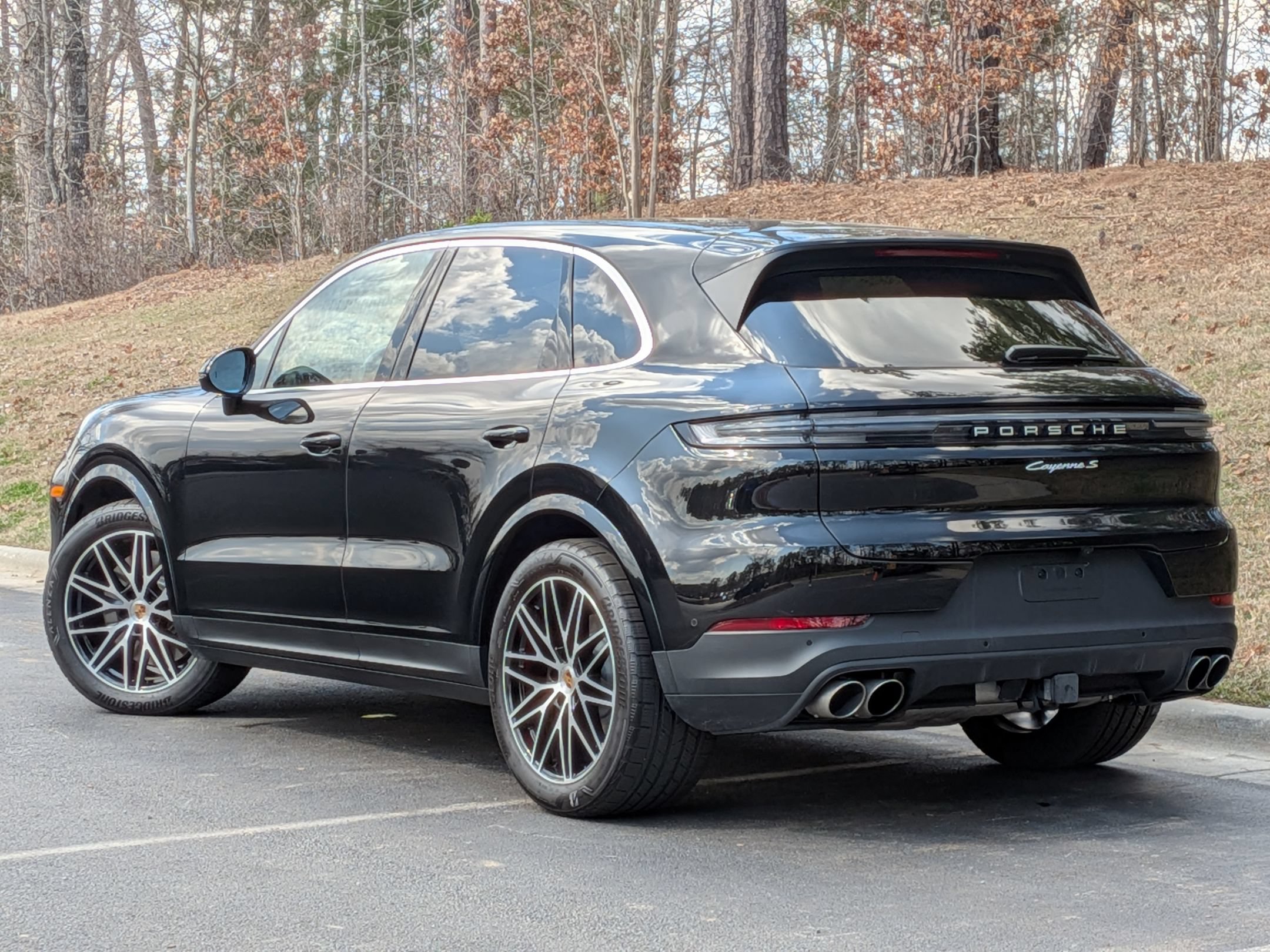 Certified 2026 Porsche Cayenne S AWD/4WD image 3
